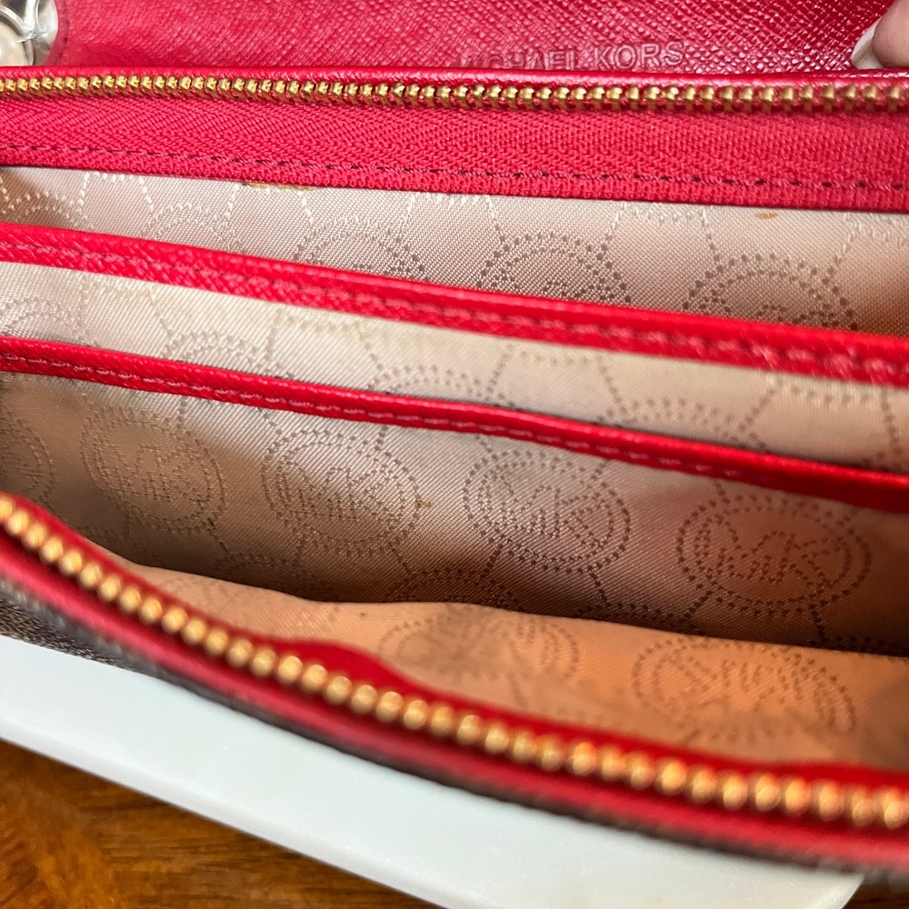 Michael Kors Brown Signature Jet Set Coated Canvas Wallet w/Red & Tan Interior - Picture 11 of 11